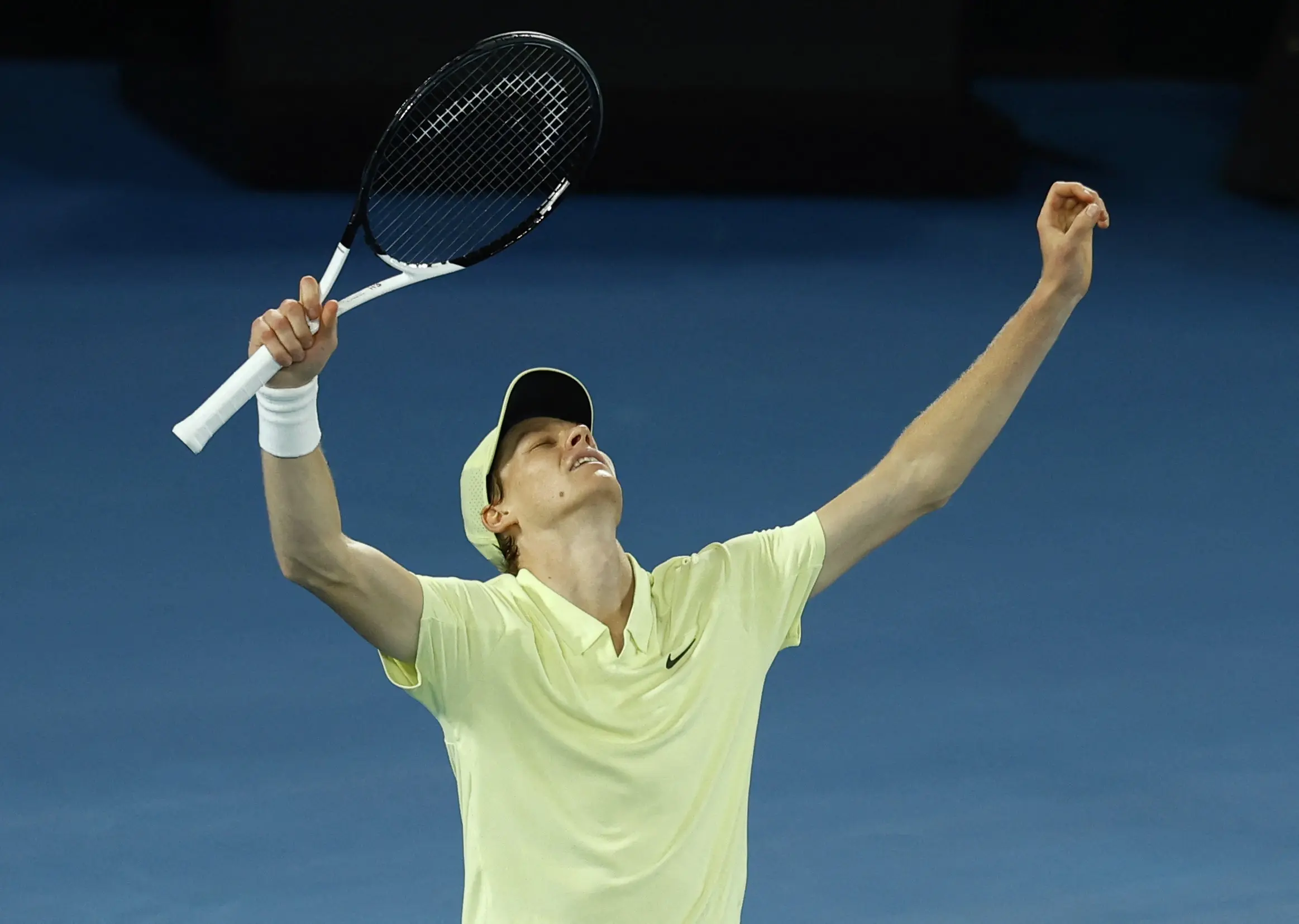 阿特马纳, 对了场上的 阿特马纳, 对了场上的