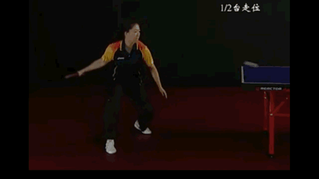 此时你并步, 适度收腹含, src