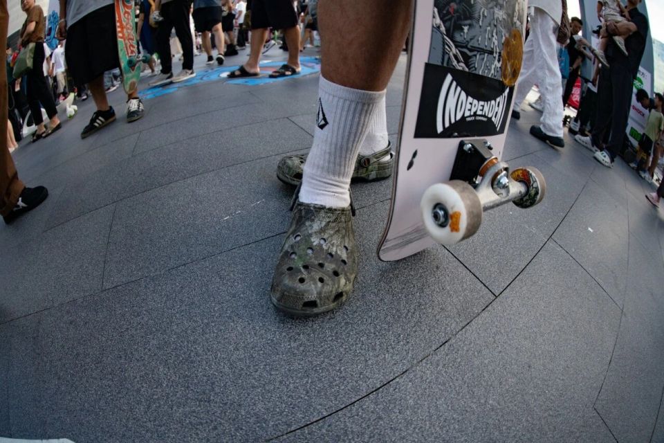 bQ, bt, 嚎叫之车原